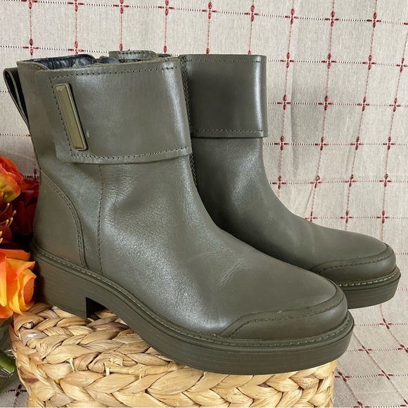 ☘️HP☘️ Franco Sarto “Karrie” Army Green Leather Combat Ankle Boots 9 Thick Sole - Picture 2 of 10